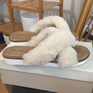 Xoxo | Fur Sandals